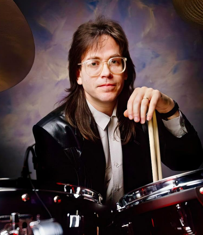 rocknrollgarag1's tweet photo. 34 years without legendary Toto and session drummer Jeff Porcaro. He sadly left us back on August 5, 1992 at the age of 38. https://t.co/OOS6BPUrh3