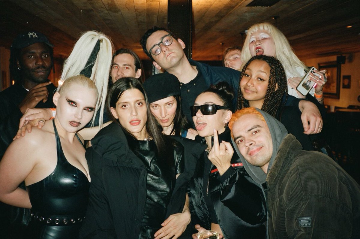 iriptheslitt's tweet photo. arca, charli xcx, pinkpantheress, caroline polachek, sega bodega, dev hynes, yeule, cobrah, danny l harle, matt copson &amp; mura masa https://t.co/3yzuj6VQQa