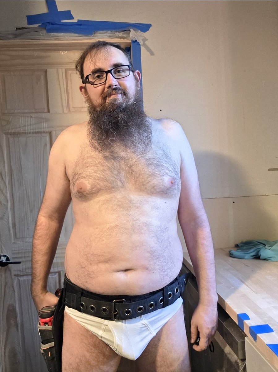 nex22283's tweet photo. Who likes a handy bear? 🐻

#beargay #gayjockstrap #tightywhiteytuesday #gaybears https://t.co/D9Xgc16dsQ