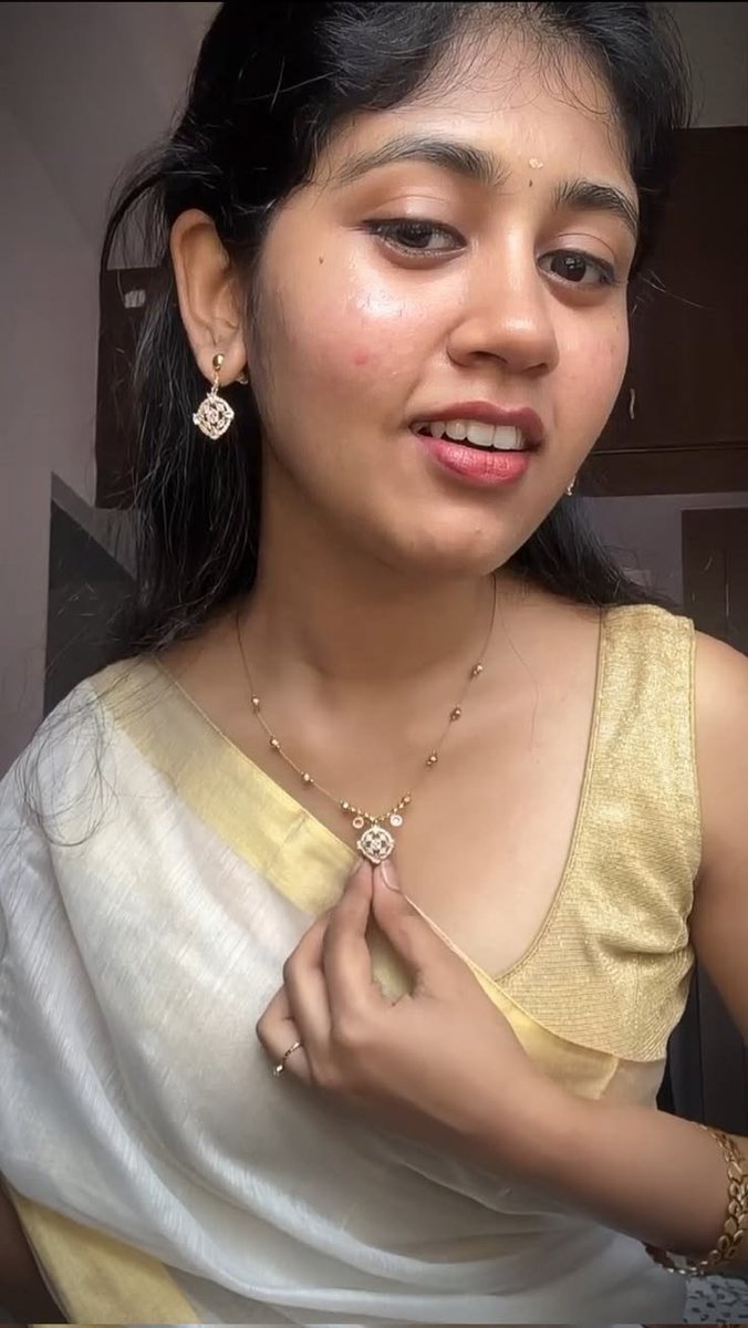 VVeevm's tweet photo. Nithyaja Beauty 😍 https://t.co/Qqa9byjiU2