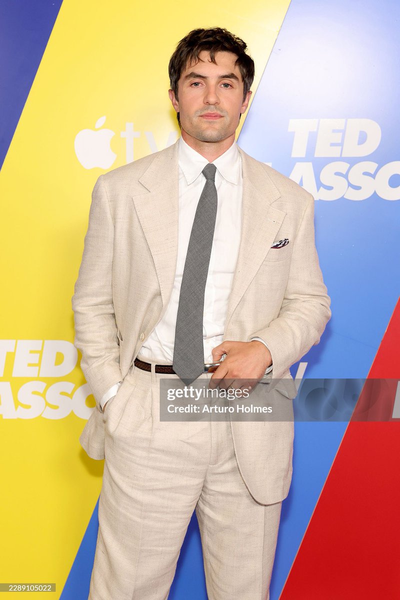 kentstarttt's tweet photo. i feel sick he looks so good https://t.co/0BkhX3LwFV
