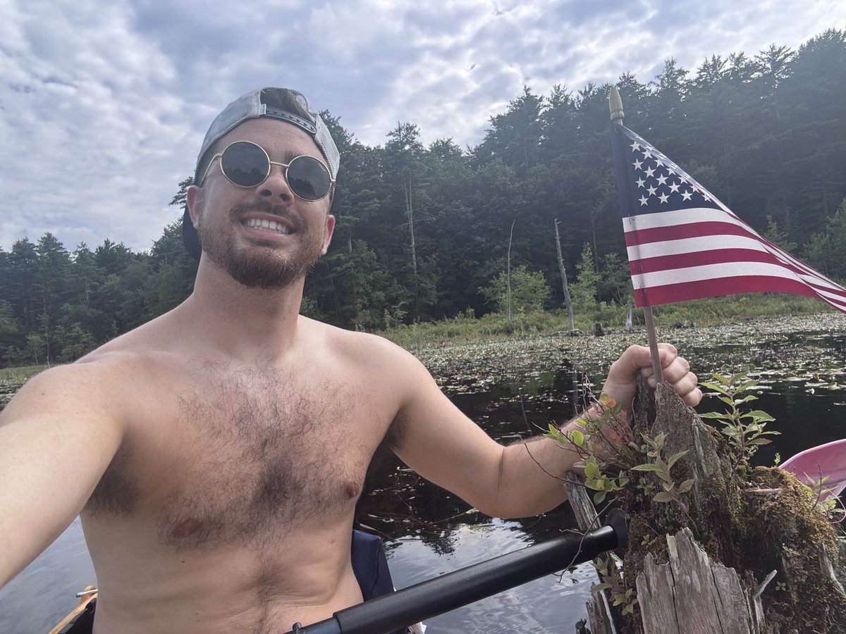 AJ_Davis_'s tweet photo. 🇺🇸🛶 https://t.co/e4bsCCRtS5