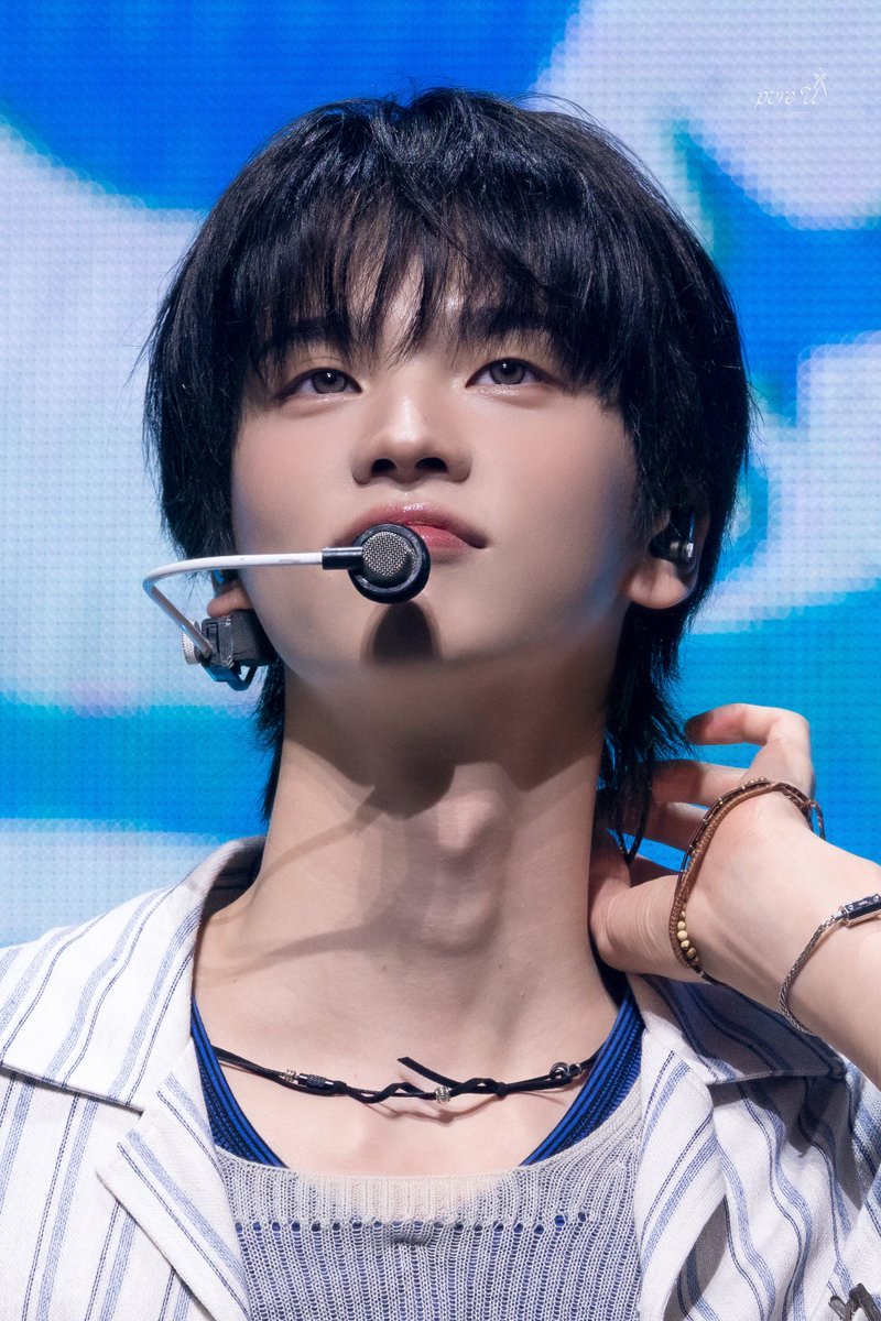 pure_tws's tweet photo. 260803  👍🏻👍🏻🫧🤍

#TWS #투어스 #SHINYU #신유 #シニュ
#TWSと弾ける夏 https://t.co/f7U4H6lHBa