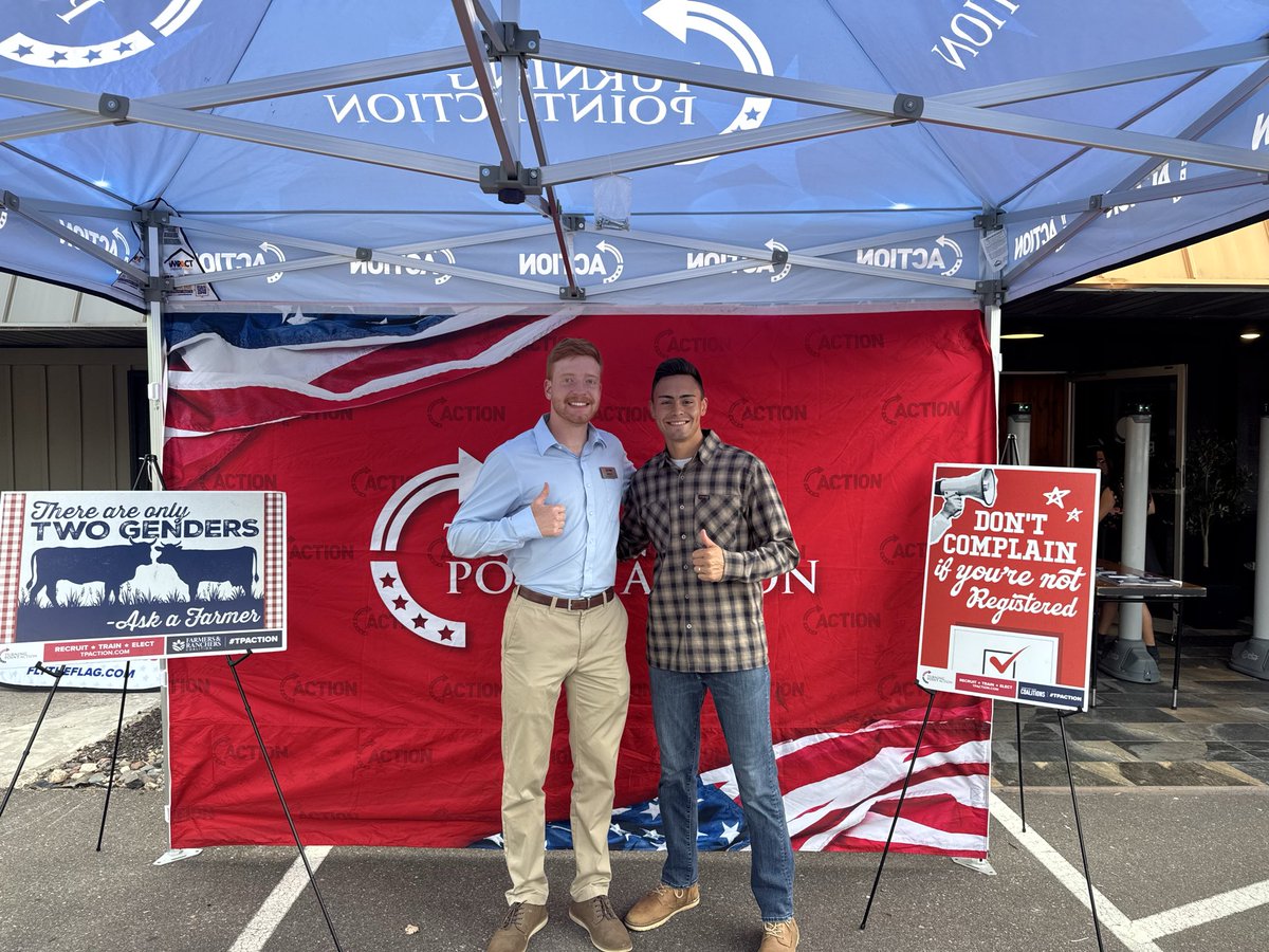 brady_penfield's tweet photo. +400🔴 votes for @MikeAlfonsoWI for Congress in St. Croix County, Wisconsin.

The crowd loves him and the momentum is unreal! https://t.co/bpJDaql5gw