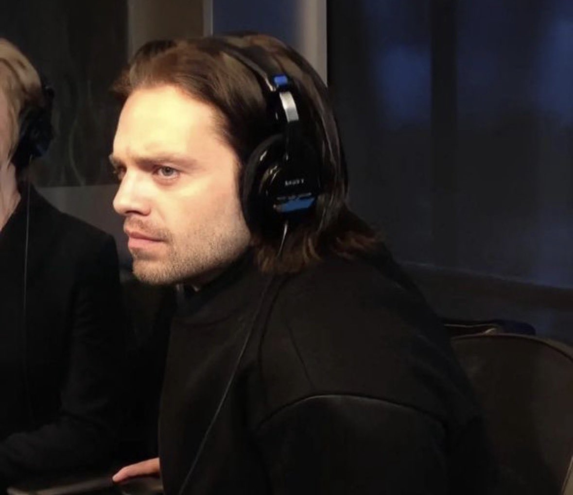 lunarninaa's tweet photo. yearning for his long hair so bad rn https://t.co/gyalOHMojn
