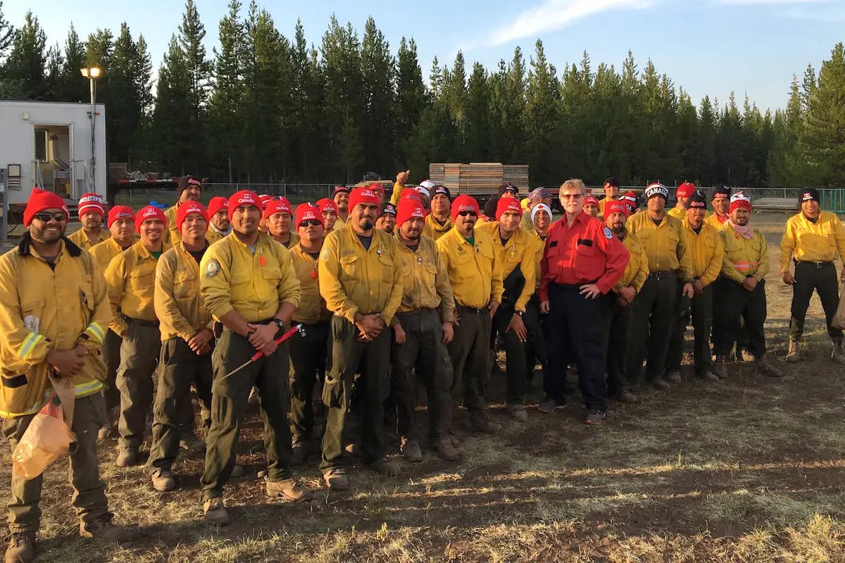 yegwave's tweet photo. More than 300 Mexican wildfire personnel are arriving in B.C. this week to help battle active fires. 

The first 100-plus landed Monday in Abbotsford, with more expected later. 

The province currently has 126 active wildfires and thousands under evacuation orders 🇨🇦🤝🇲🇽 https://t.co/2X5Ix7srMF