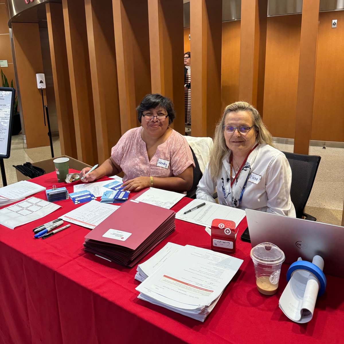 uscnorris's tweet photo. 110 community health workers trained on colorectal cancer prevention, a joint effort by @uscnorris, @USCCOPECC, @Genentech &amp; @CaRE2HEC. 

Storytelling + education = healthier communities. https://t.co/CbkADsL1jk