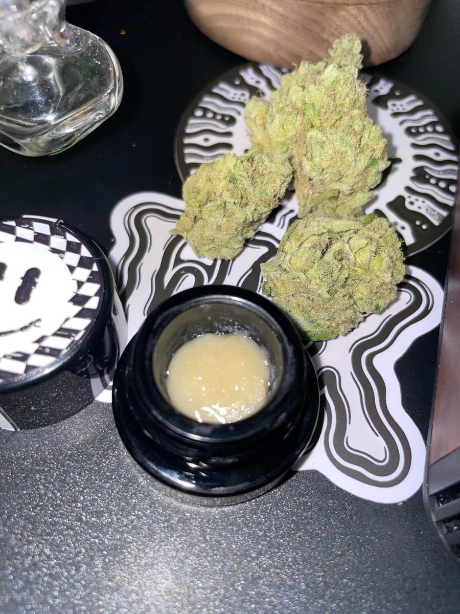 Exoticgasoline's tweet photo. Mad Honey & Banana OG
#lenatheplug #Bostonplug https://t.co/W2O2xd1gpF
