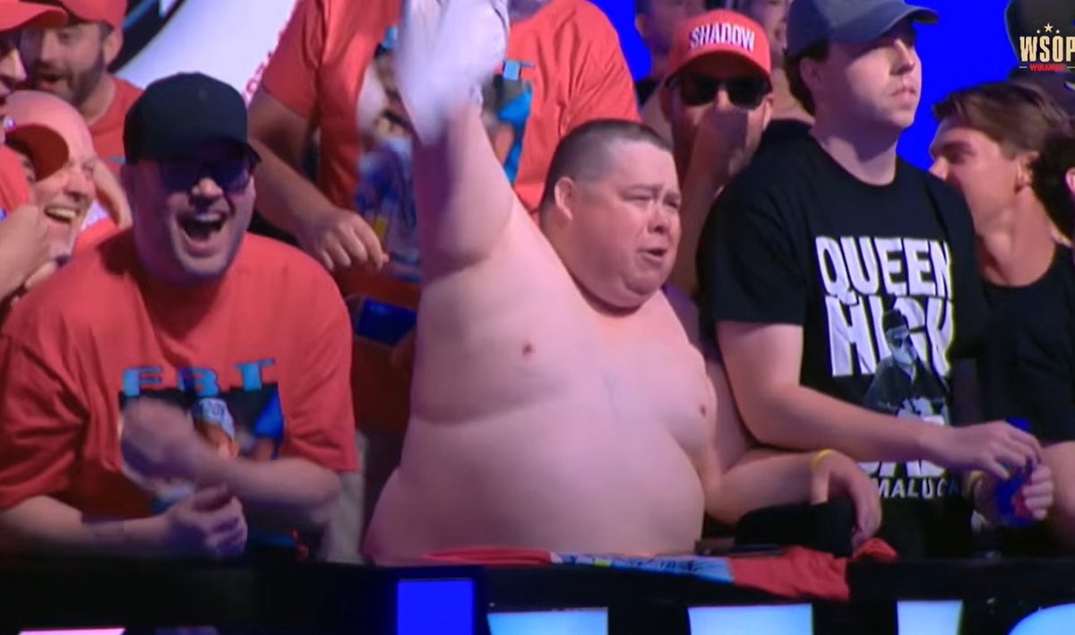 RobKuhn_'s tweet photo. The wsop main is always so epic https://t.co/WQfIvZxdGl