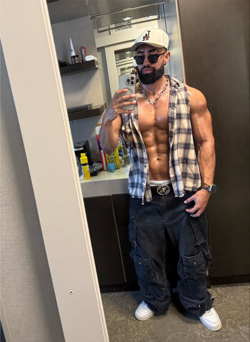 pinche_sam's tweet photo. Hard summa ✨☀️ https://t.co/KOe2muKMJ0