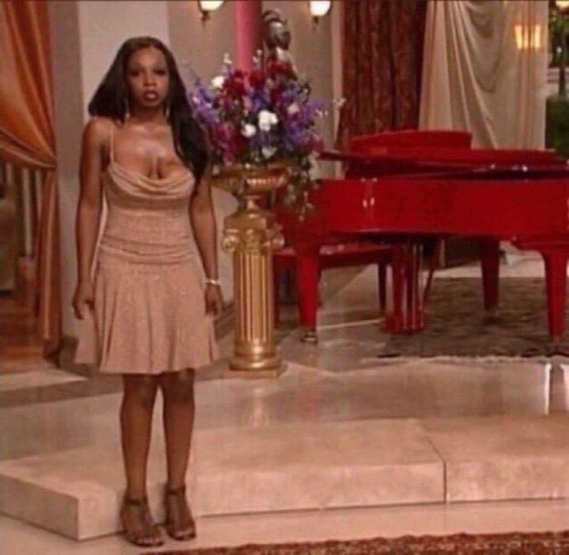 tylersbandanas's tweet photo. just remembered there’s a possibility lyric wins blockbuster a chill just went down my spine #bb28 https://t.co/87WQGlYSsE