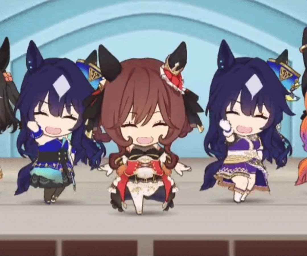 dailygenver's tweet photo. Gentil and her absolute bodyguards 🔭👀 https://t.co/BUkJIL8CF7