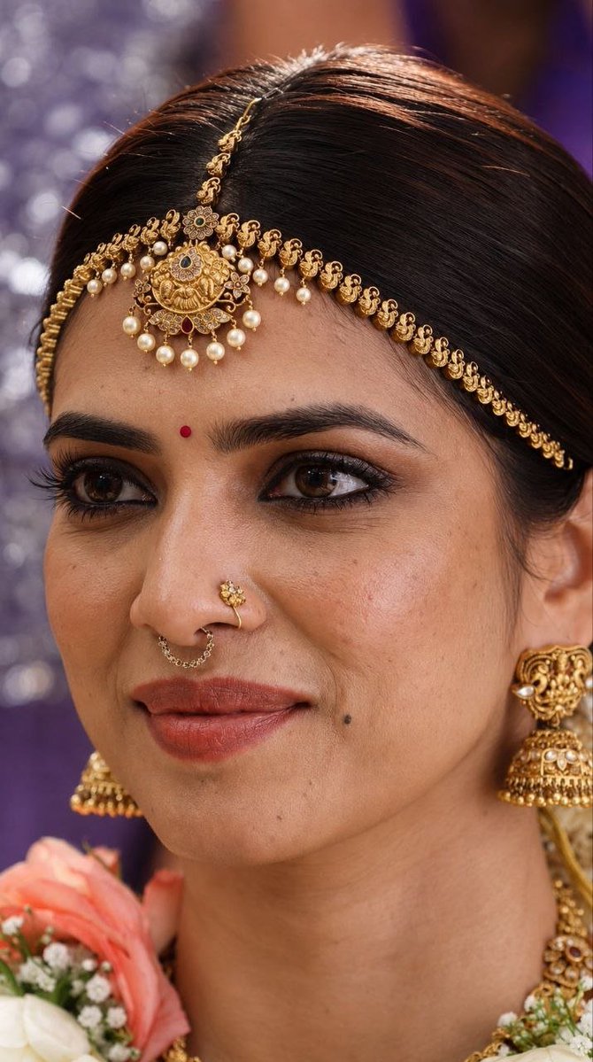 DevilC67058's tweet photo. Malavika🥵 https://t.co/8hF618XVwA
