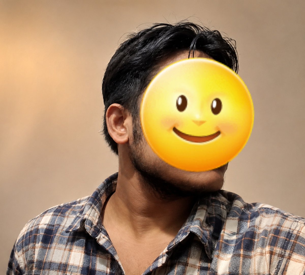 aakashrmcf's tweet photo. 1st pic is of before, 
2nd and 3rd of now 

Will take 2~3 months to get proper hairstyle 

Hairline treatment #soon

#seated https://t.co/m1PEE3oFLP