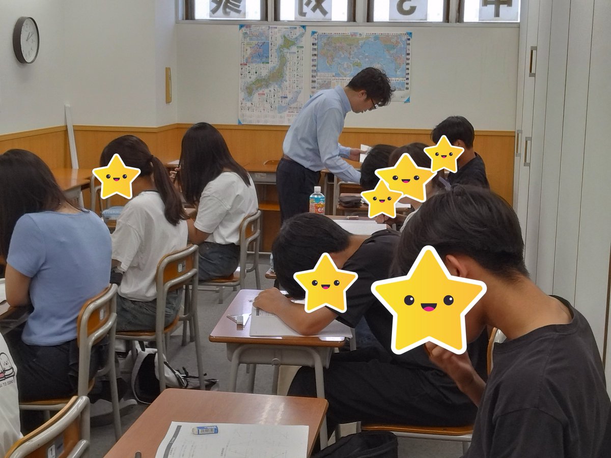 stagesoga's tweet photo. 8/6 (水) ☀

本日で夏期特訓も折り返し。
明日１日休んで金～日の後半戦も
頑張りましょう。
中学生も夜のワークやっつけようweek
半分が終了だね。どんどんチェック表が
埋まっていく～
夏休みも半分が終わりそうって本当・・・？

#教プラ蘇我 #蘇我 #塾 https://t.co/wniJaO8p2P