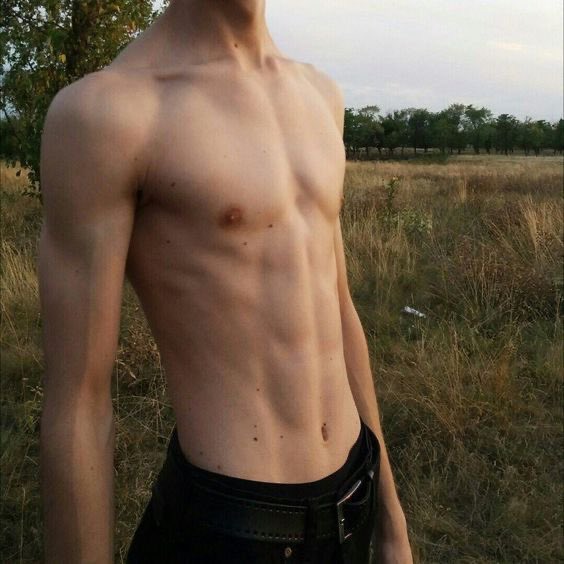 littlemissed's tweet photo. Daily thinspo!! (Masc &amp; fem) 
#spo #thinspo #lowbmi  #edrtwtㅤ https://t.co/JTHgasQnAU