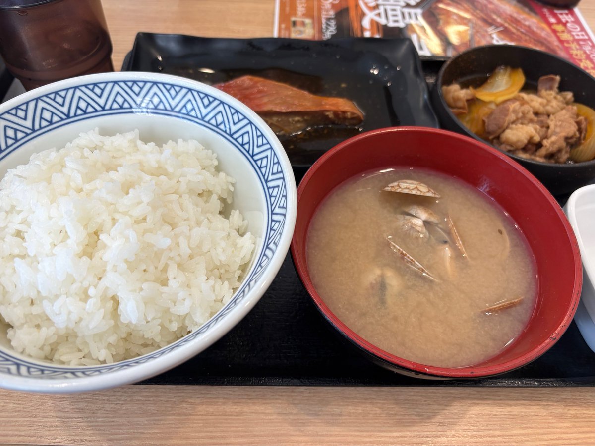 aZTMY__01942's tweet photo. ﾜｯ……食べちゃったのっ……！？ https://t.co/u9HOVRLIMt