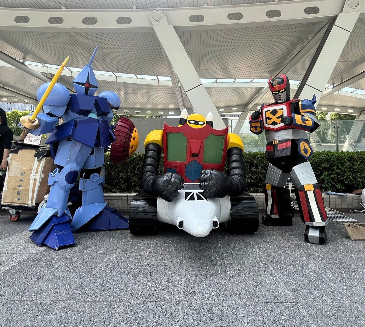 koujint's tweet photo. コスサミ2日目
奥方様に撮って貰った写真😀
ギャン
ゲッター3
ゴーショーグン
ジャンルバラバラで集まるのもコスサミの醍醐味✨
#コスサミ2026
#WCS2026 https://t.co/foej81TNFb