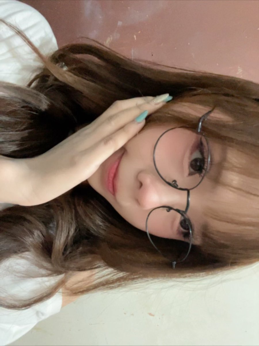 itsriirichan's tweet photo. Happy #RiriRabu 🩵🌷 (semnyum roblox) (๑ᵔ⤙ᵔ๑) https://t.co/pt6ntDi6GR