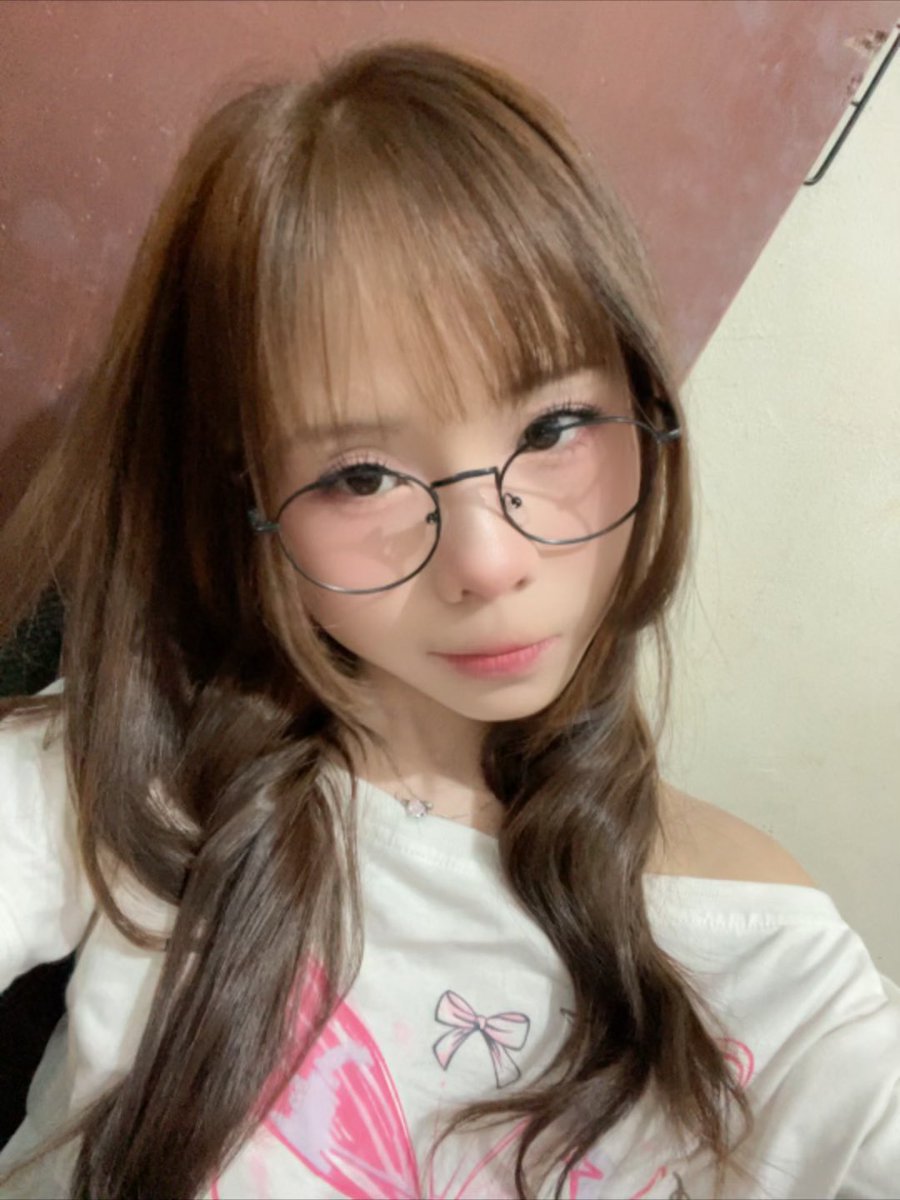 itsriirichan's tweet photo. Happy #RiriRabu 🩵🌷 (semnyum roblox) (๑ᵔ⤙ᵔ๑) https://t.co/pt6ntDi6GR