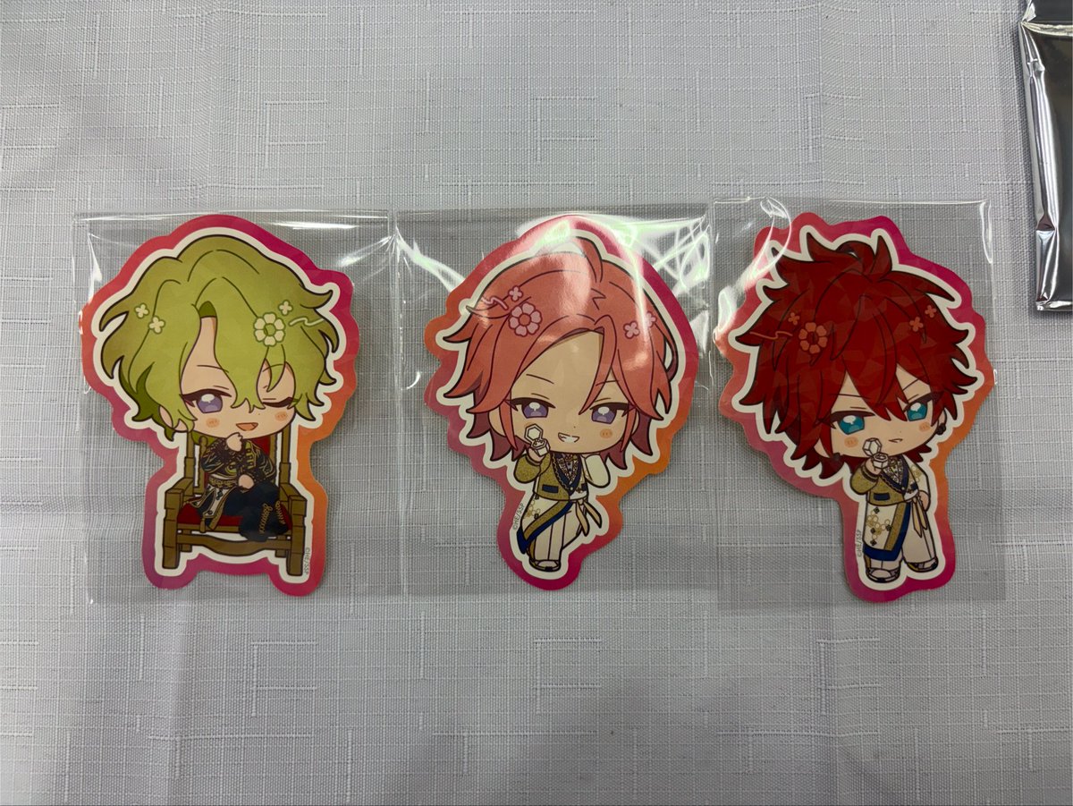 rb_o0X's tweet photo. あんスタ あんさんぶるスターズ アニカフェ アクスタ ステッカー 交換

譲 : 章臣 翠 鉄虎 颯馬 敬人 奏汰 陣 創 友也 日和 こはく 燐音

求 : 忍 茨 ジュン

画像2枚目はジュンとの交換優先
本日、8/12池袋手渡し または 郵送でのお取引📮 https://t.co/zl7FEh6GCt