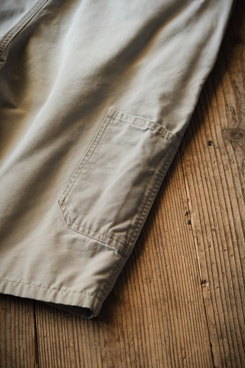 38CLOTHING's tweet photo. "Columbia Cotton Shorts"

使い勝手の良いカラーリングに
丈感も程良く長めで、汎用性抜群なShots

タフなコットン素材に
ツールポケット等程良いワーク感もまた◎

膝下丈で探されていた方は是非是非〜

peace
keisuke https://t.co/PHUzX7jPSJ