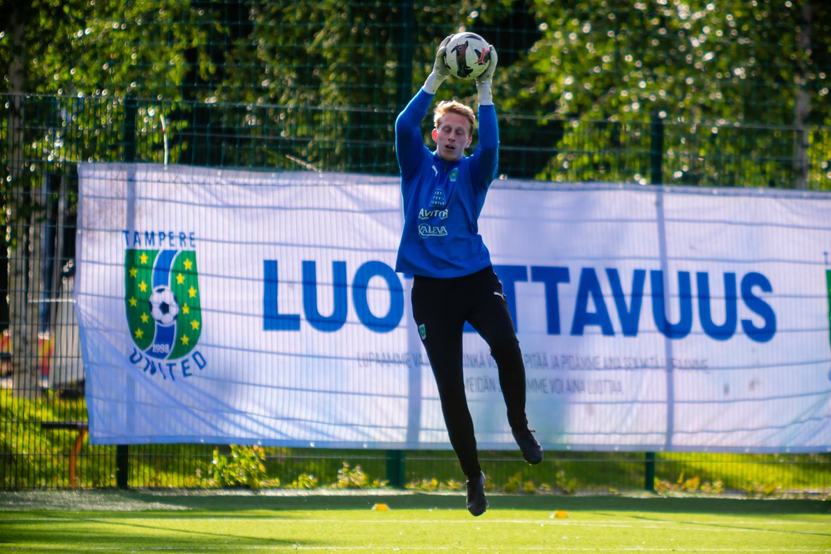 LahtinenMatias's tweet photo. Kauden neljäskymmenes pelipäivä 🥳
Viikon ensimmäisessä ottelussa Tampere United isännöi #Ykkönen-ottelussa Kokkolan Pallo-Veikkoja.
Juhlamatsin tunnelmia tulee näkymään Sinipaitojen, Ykkösen ja Byyrin kanavissa. Let's vamos ja naatitaan jälleen.
#Sinipaidat #Byyri #KPV https://t.co/P7vA3wT5q7