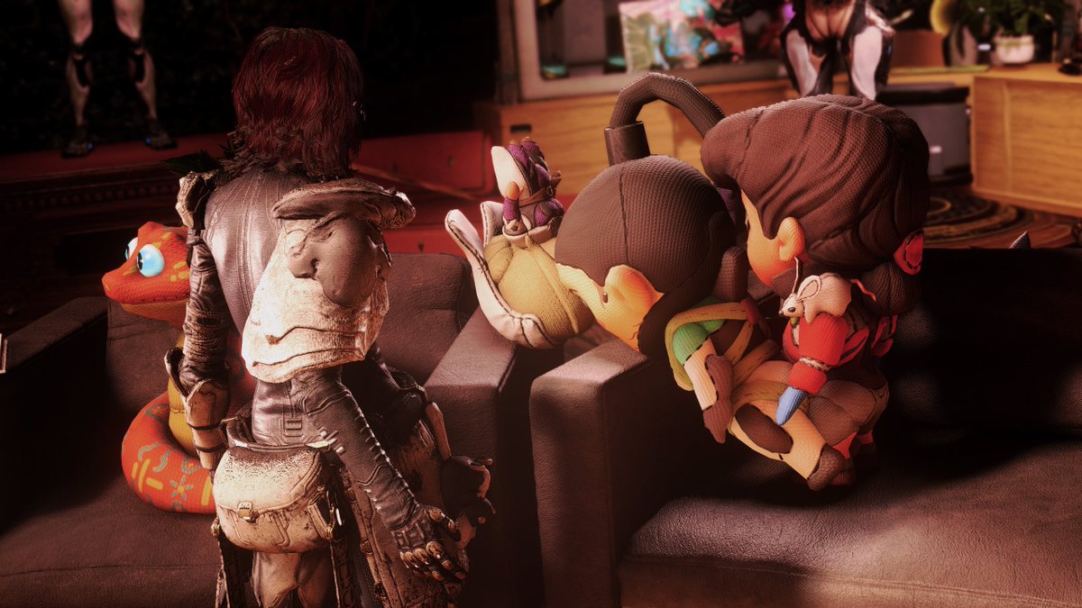 EveCaptura's tweet photo. Eleanor's floof arrangement was rather... creative.
My Operator left after a few minutes.
#Warframe https://t.co/jIk5Nakg1z
