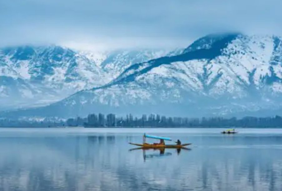 uniqueharleen's tweet photo. Jammu &amp; Kashmir to get a ₹900 crore eco-friendly Water Metro across Dal Lake and Jhelum River. #KashmirRejectsPak https://t.co/WtDTCDmRAc