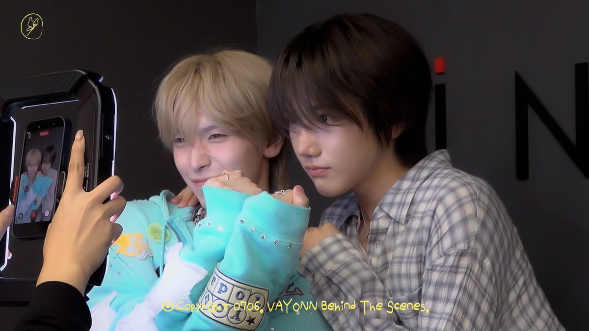 VAYONN_inkode's tweet photo. [🎥] VAYONN X KEYVITUP Challenge Behind | VAYONN(베이온)

https://t.co/otnbOHTQtA

#VAYONN #베이온
#Youth_Today
#너를향해_MUAH https://t.co/4ClVFSJ4Z8