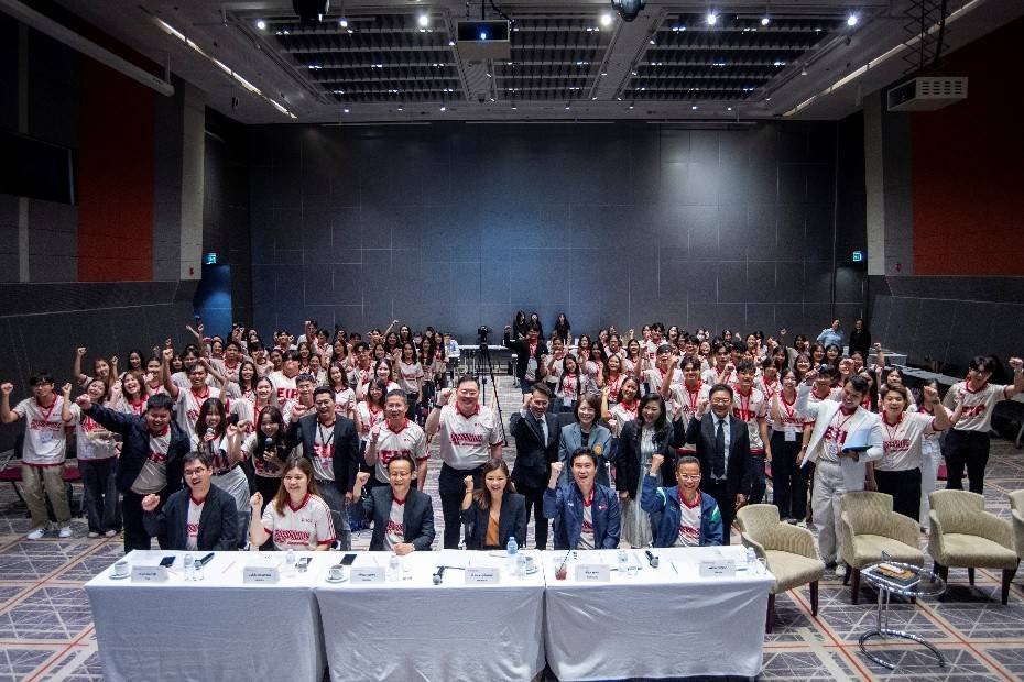 bizmatchingnews's tweet photo. SCG เปิดเวที Possibilities Space 2026 โชว์พลังคนรุ่นใหม่ พลิกไอเดียธุรกิจสู่โอกาสจริงในตลาดโลก

อ่านต่อที่ https://t.co/dwNOamObtq

#SCG #PossibilitiesSpace2026 #YoungTalent #ExperientialLearning #FutureWorkforce #Innovation #BusinessInnovation #GenZ #ChinaMarket #GreenBusiness https://t.co/lbjWssD0zQ