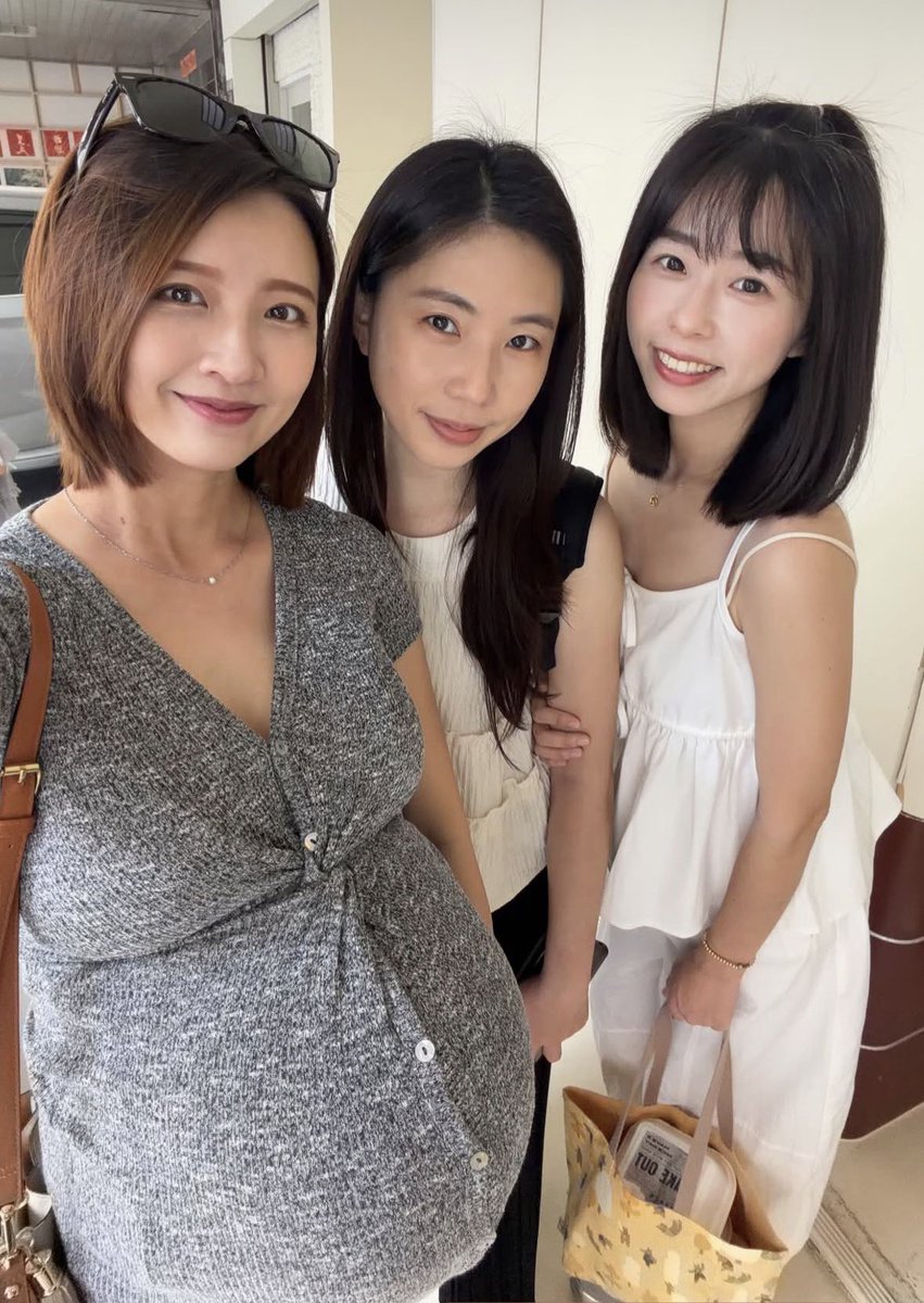 HomenewEC's tweet photo. 產前小聚回憶 https://t.co/MpnpiciHh9