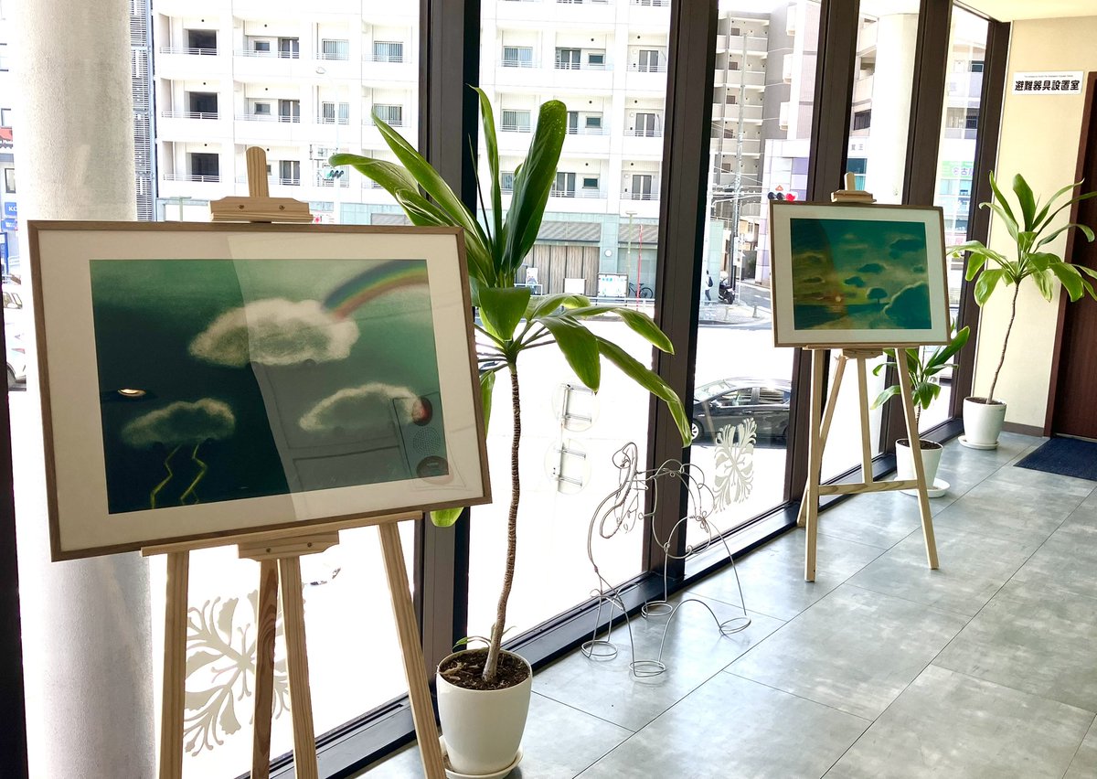 hijitom's tweet photo. 今日からはじまりました
「足のむくまま気のむくまま　夫婦２人展、ふたたび」　
本日17時まで、夫と在廊しています
ぜひ、遊びに来てください✨ https://t.co/qexxpSJngi