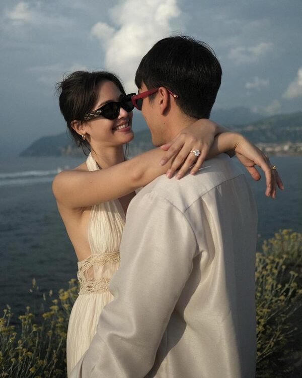 LOLIBLUE__MM's tweet photo. ณเดชน์ญาญ่าคั้บ กับเส้นทางรัก 14 ปี ไม่เคยมีข่าวเสียหาย ปิ๊งกันตั้งแต่เจอหน้าครั้งแรก ความสัมพันธ์เหมือนหลุดออกมาจากหนังรักโรแมนติคซักเรื่อง น่ารักมาก เหมาะสมกันที่สุด 🤏🏻💕 https://t.co/B4o4QBGD3R