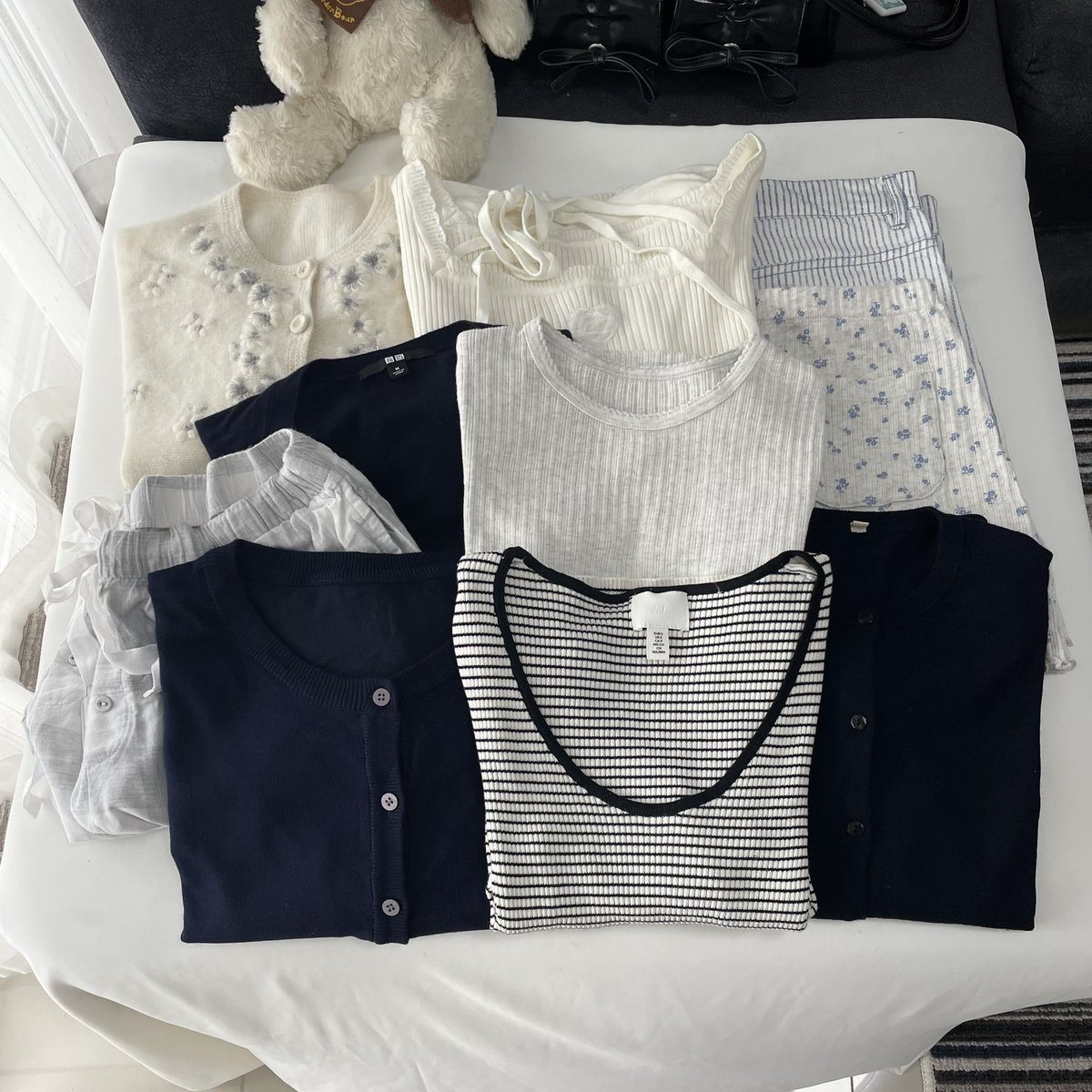 Liiiiyyyyy_'s tweet photo. ꒰  ✿  ֯ 𓌈 ส่งต่อเสื้อผ้า ♡ cardigan  ꒱ 🐰 ˚ ༘

ลงวันนี้  05/08 20.00 น. 
ค่าส่งเหมา 45.- ปัก+ฟอล 35.- ꒱˚ ༘♡ 🛒

#เสื้อผ้ามือสอง #เสื้อผ้ามือสองสภาพดี #ส่งต่อเสื้อมือสอง #ส่งต่อเสื้อผ้ามือ2 #โล๊ะตู้เสื้อผ้ามือสอง #โล๊ะตู้ #ส่งต่อเสื้อผ้า https://t.co/aeqIwkxN5n