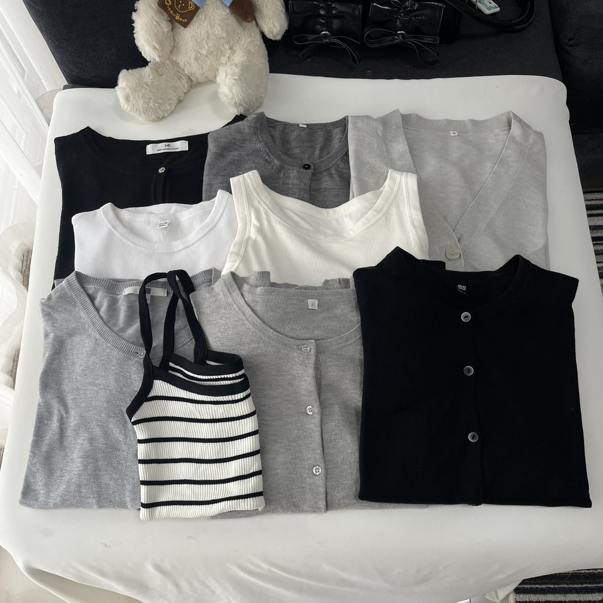 Liiiiyyyyy_'s tweet photo. ꒰  ✿  ֯ 𓌈 ส่งต่อเสื้อผ้า ♡ cardigan  ꒱ 🐰 ˚ ༘

ลงวันนี้  05/08 20.00 น. 
ค่าส่งเหมา 45.- ปัก+ฟอล 35.- ꒱˚ ༘♡ 🛒

#เสื้อผ้ามือสอง #เสื้อผ้ามือสองสภาพดี #ส่งต่อเสื้อมือสอง #ส่งต่อเสื้อผ้ามือ2 #โล๊ะตู้เสื้อผ้ามือสอง #โล๊ะตู้ #ส่งต่อเสื้อผ้า https://t.co/aeqIwkxN5n