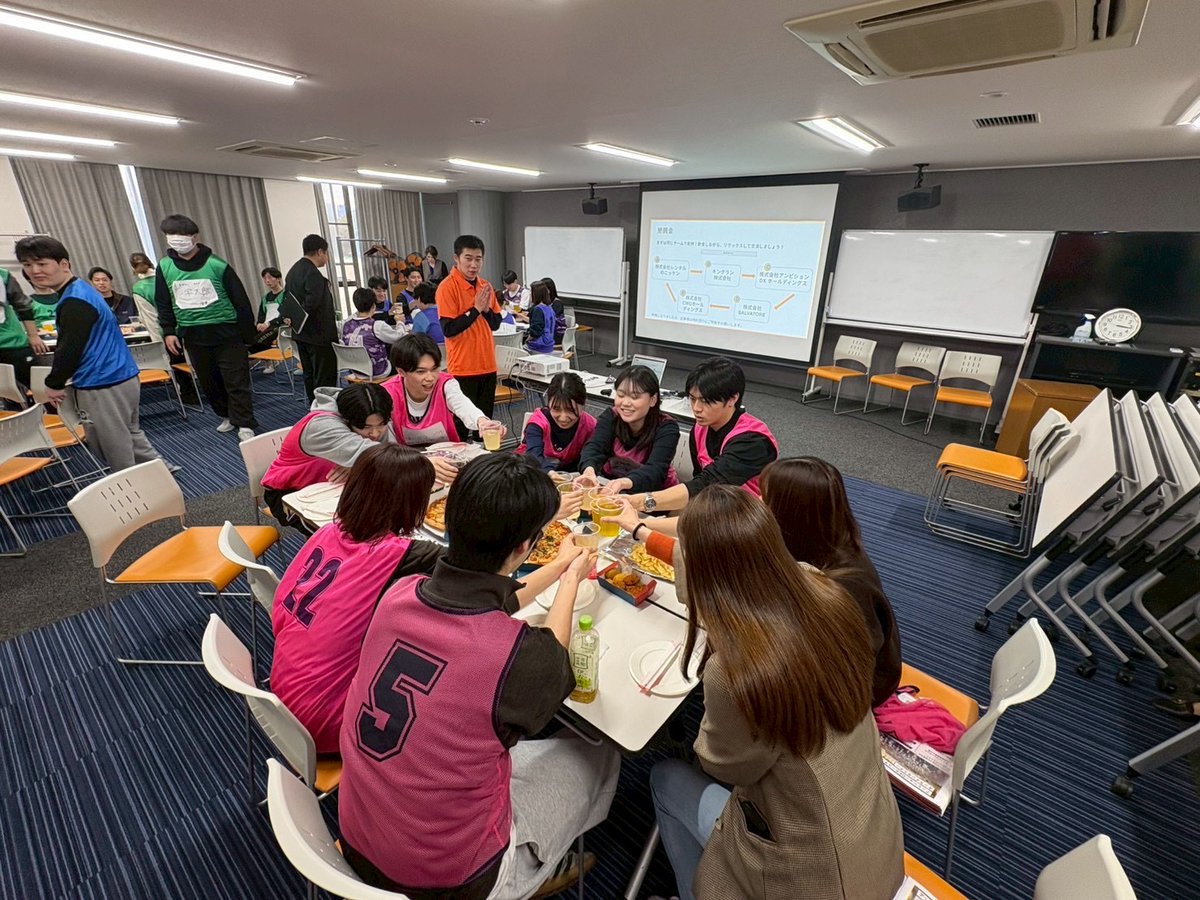 crystarea's tweet photo. 【🏀🧑🏻‍💻第2回就活バスケ開催👩🏻‍💻🏀】
12年連続日本一‼️バスケ大会クリスタリア🏀

✨参加費無料✨
残り枠7名‼️早い者勝ち‼️

🌸スポーツを通じて企業と学生が本音で出会う🌸
新しい就活の形

🗓2026年9月12日（土）
🕑13:00~17:00
📍幸スポーツセンター　（神奈川県川崎市）
🚃矢向駅　（JR南武線） https://t.co/z6BSZwywg3