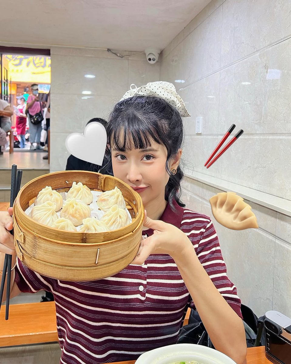 dghnsva5g's tweet photo. Shanghai 🥟🥢 https://t.co/nYvkNdsK1q
