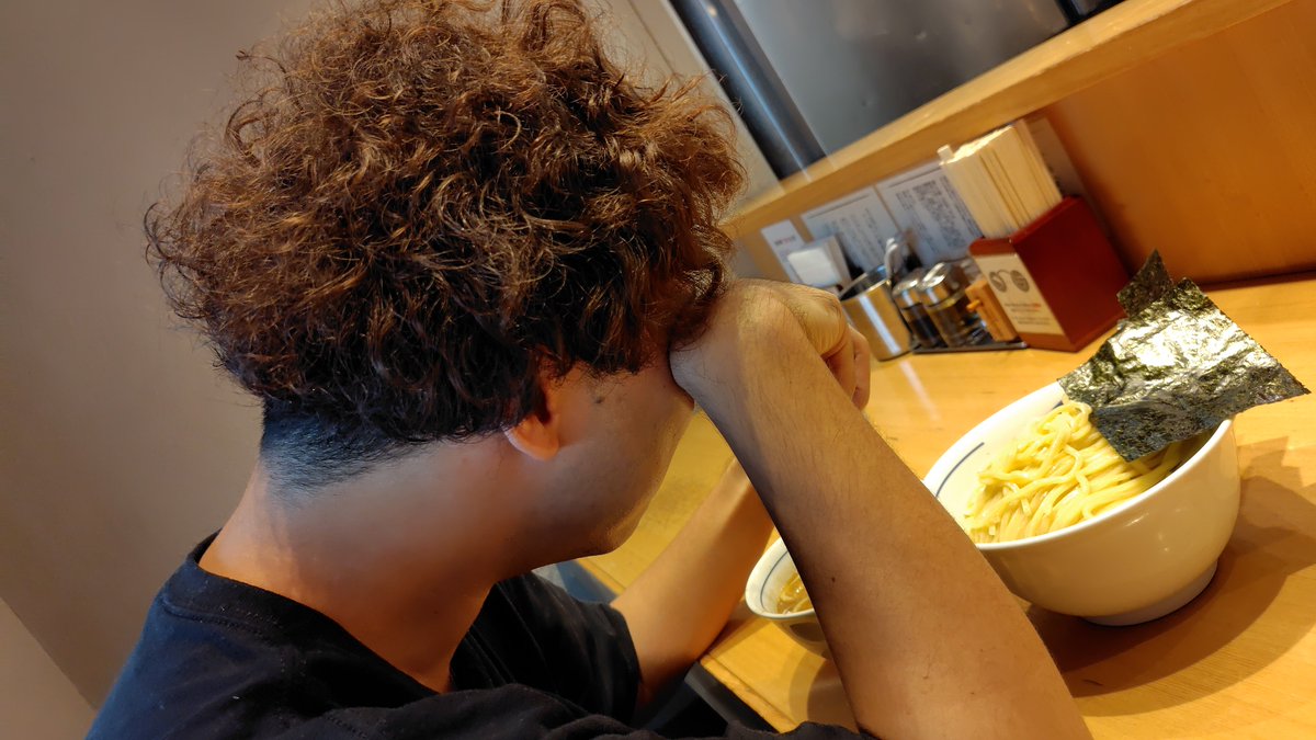 SS07_KOTA's tweet photo. 俺達の実況王、久し振りのつじ田に感動しすぎて、日本で高級焼肉を初めて食べたmenaと同じリアクションを取ってしまう🦌 https://t.co/OE7a7GDXwV