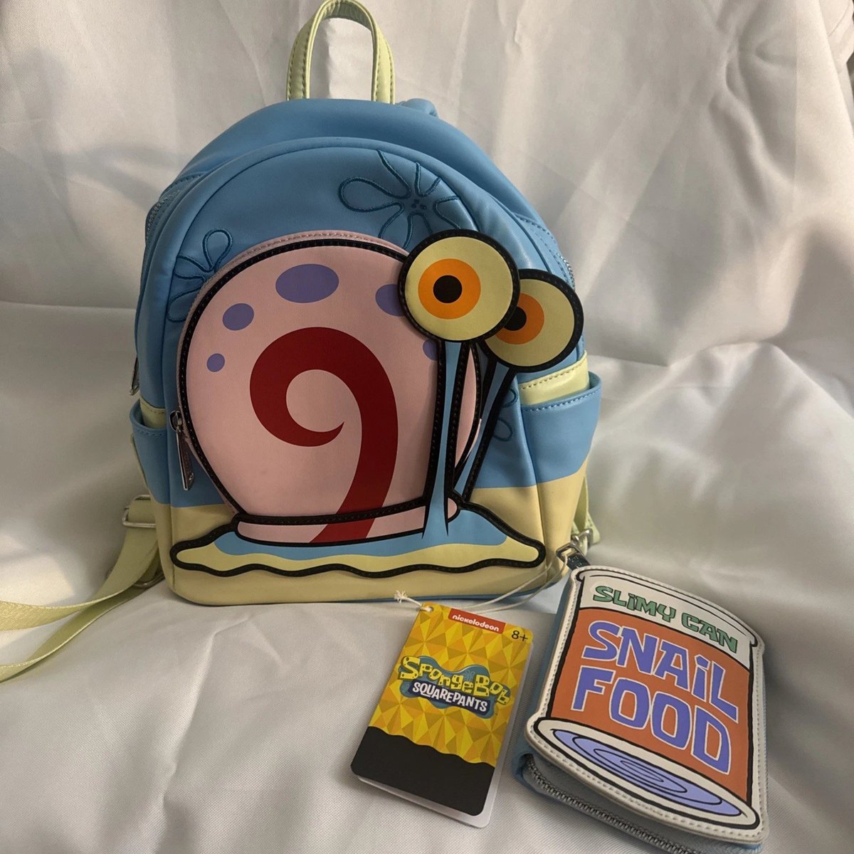 ArtofSpongeBob2's tweet photo. A Gary backpack by LoungeFly. https://t.co/PqdyHJqYlx