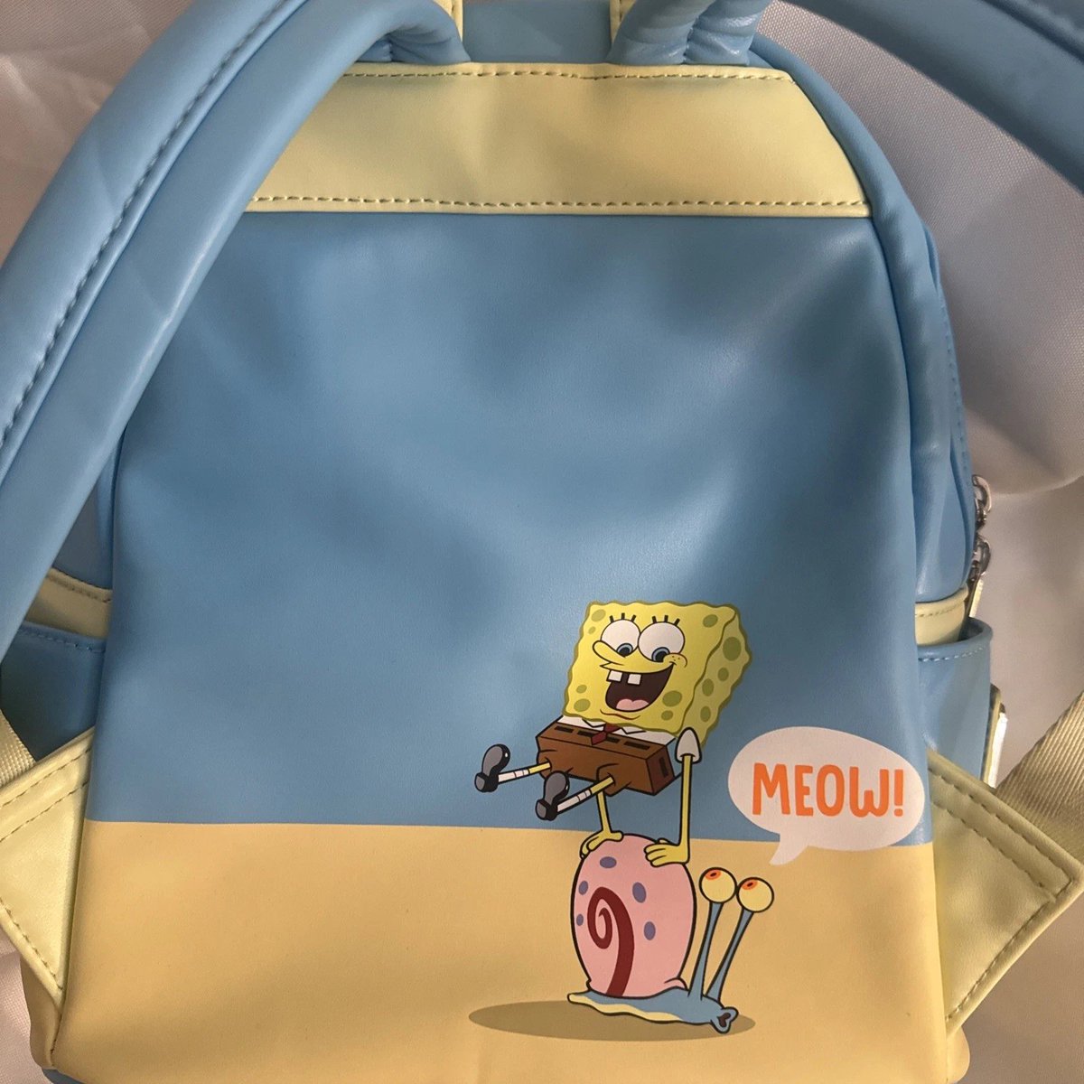 ArtofSpongeBob2's tweet photo. A Gary backpack by LoungeFly. https://t.co/PqdyHJqYlx