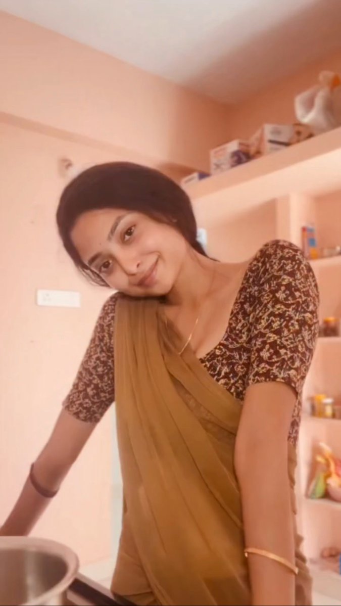 VVeevm's tweet photo. My Recent crush 🥰
#jyothsna https://t.co/aFkUNcC2cr