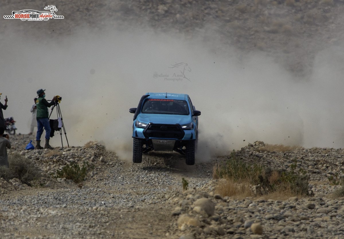 HorsePower_Pak's tweet photo. Racer at Jhal Magsi Desert Challange 2025 Race Day.
.
.
.
#Pakistan 🇵🇰 #offroad #motorsport #JhalMagsiDesertChallenge #jhalmagsirally #racing #HorsePowerMagazine #urdu #desert #rally #worldwide #foryoupageシ #rallylife #offroadracing
#desertrally #adventure #teamsultan https://t.co/xl0XMPabFl