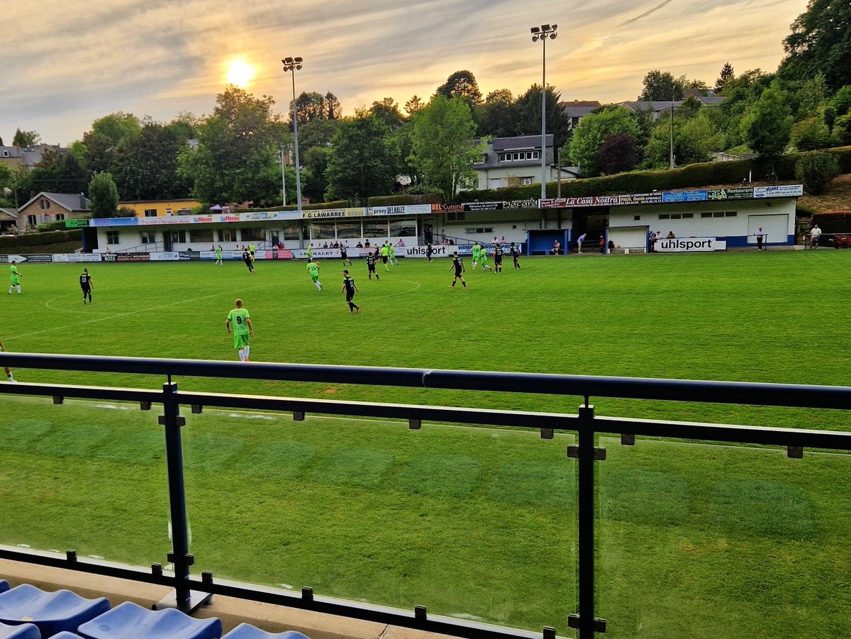 Roylovesfooty's tweet photo. ... team which former Belgian international player Philippe Léonard ever played for, lost their first and therefore last match of this season's Belgian Cup. 

#groundhopping
 #Futbology #TerraceEdition https://t.co/l67yKgZY0o