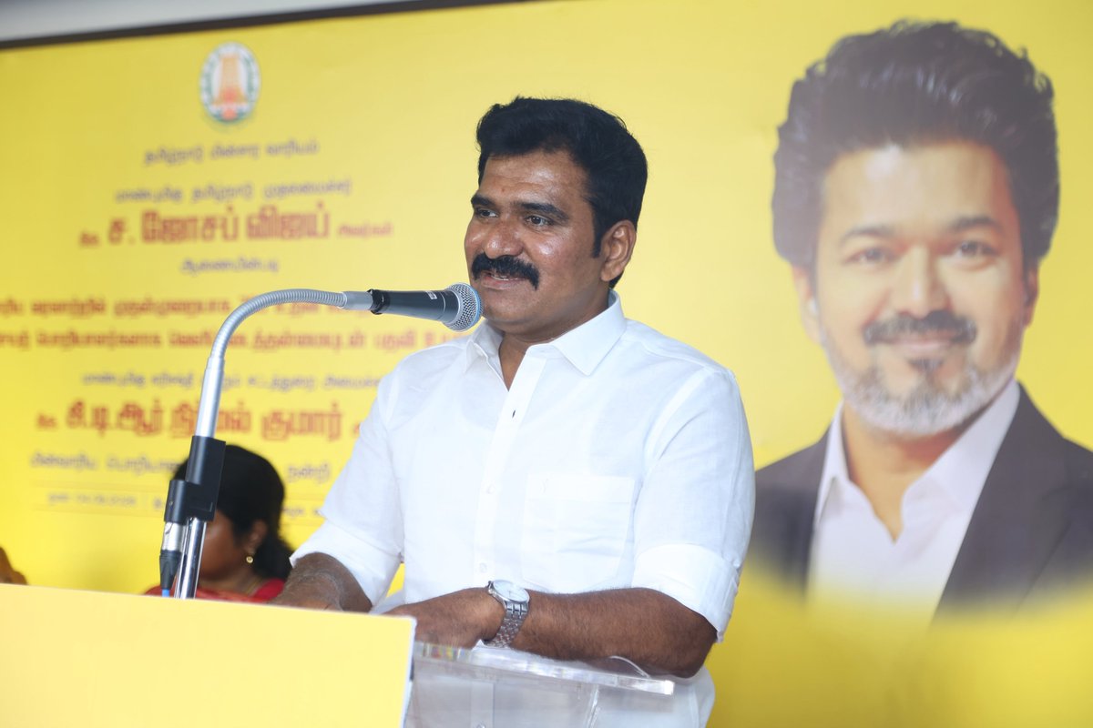 CTR_Nirmalkumar's tweet photo. சென்னை மின்வாரிய தலைமையகத்தில், மாண்புமிகு தமிழ்நாடு முதலமைச்சர் அண்ணன் திரு. சி. ஜோசப் விஜய் அவர்களின் வழிகாட்டுதலின்படி, தமிழ்நாடு முழுவதும் உள்ள 700 உதவிப் பொறியாளர்களுக்கு உதவி செயற்பொறியாளர்களாக பதவி உயர்வு வழங்கும் நிகழ்வில் கலந்து கொண்டேன்.

முதலமைச்சர் அவர்களின் தொலைநோக்கு பார்வைக்கு ஏற்ப, திறமையான மனிதவளத்தை ஊக்குவித்து, பொதுமக்களுக்கு தரமான மற்றும் தடையற்ற மின்சேவையை வழங்குவதில் தமிழ்நாடு அரசு தொடர்ந்து உறுதியாக செயல்பட்டு வருகிறது.
பதவி உயர்வு என்பது ஒரு அங்கீகாரம் மட்டுமல்ல; மேலும் அதிக அர்ப்பணிப்புடனும் பொறுப்புடனும் மக்களுக்கு சேவையாற்ற வேண்டிய புதிய வாய்ப்பாகும். பதவி உயர்வு பெற்ற அனைத்து அதிகாரிகளும் மின்வாரியத்தின் வளர்ச்சிக்கும், தமிழ்நாட்டின் முன்னேற்றத்திற்கும் சிறப்பான பங்களிப்பை வழங்குவார்கள் என்ற முழு நம்பிக்கை உள்ளது.

பதவி உயர்வு பெற்ற அனைத்து அதிகாரிகளுக்கும் எனது மனமார்ந்த வாழ்த்துகள்.

@CMOTamilnadu @TVKVijayHQ

#TNEB #TANGEDCO #TamilNadu #PowerSector #CTRNirmalKumar