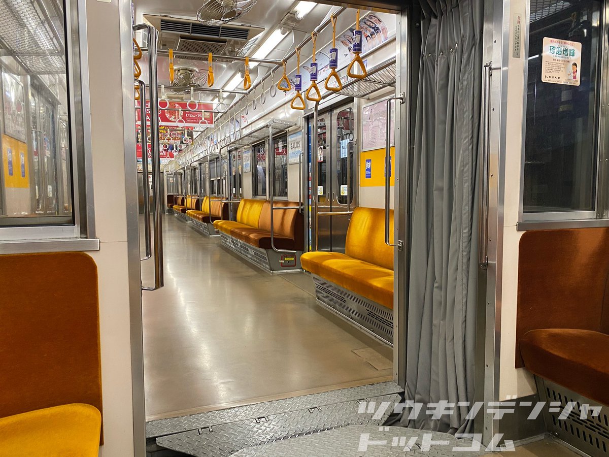 com_train_com's tweet photo. 今日は8月5日という事で、東急電鉄時代の「8500系」でも。

田園都市線の輸送力増強にあわせて増結や増備を繰り返した経緯から、編成内での製造年次の違いも楽しみの一つでした。

#8500系の日 https://t.co/unGmfdxjcS