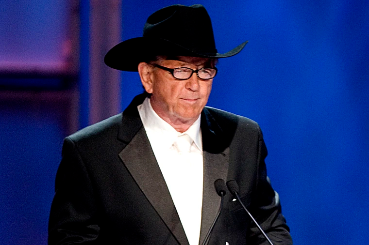 CrazyMustang's tweet photo. WWE Hall of Famer #DoryFunkJr passes away https://t.co/n7f7YfIGIs #RIPDoryFunkJR https://t.co/fuH2DGUPI2