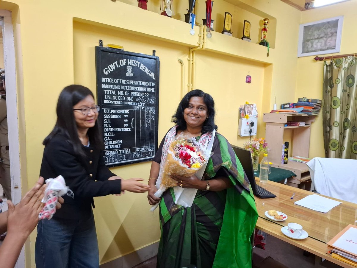 beulahemmanuel's tweet photo. APCA trainee officers in Darjeeling! https://t.co/WbxTxcpAkI