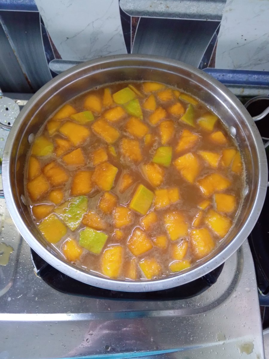 sartuney's tweet photo. Ini namanya kolak mangga ok https://t.co/u79M3rhDrE