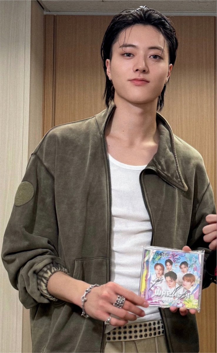 stdxs's tweet photo. เบ้าหน้าเนอะ ชายนิฮงจินที่หล่อที่สุดในจักรวาล kpop https://t.co/b7Vo0WLw71